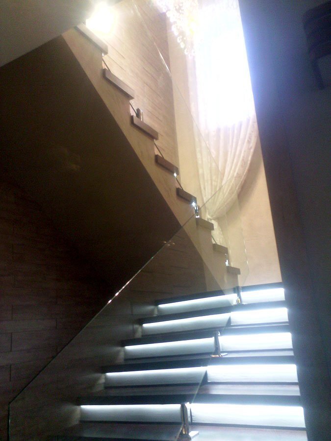 Лестница 44